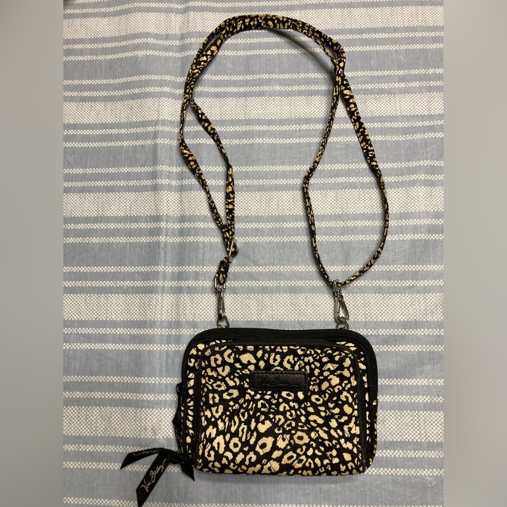 💛TODAY***$15***Vintage Vera Bradley wallet on removable strap. - Picture 2 of 5
